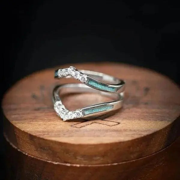 Natūralių turkio ir deimantų žiedas