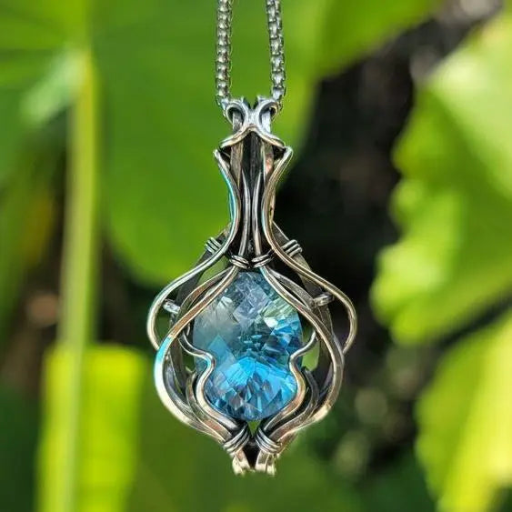 Elegantiški Mėlyni Senoviniai Sidabriniai Varpai Papuošalas Klasikiniam Puošnumui