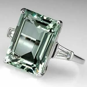 Priedas su turkio krištolu antikvarinis žiedas