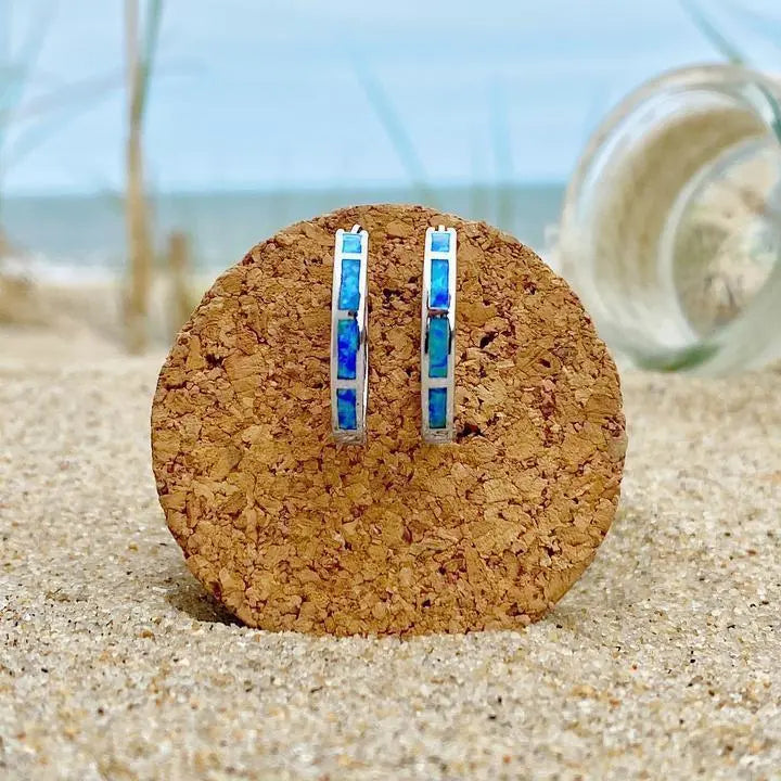 Prabangūs sidabro ir opalo žuvų įkvėpti žiedai